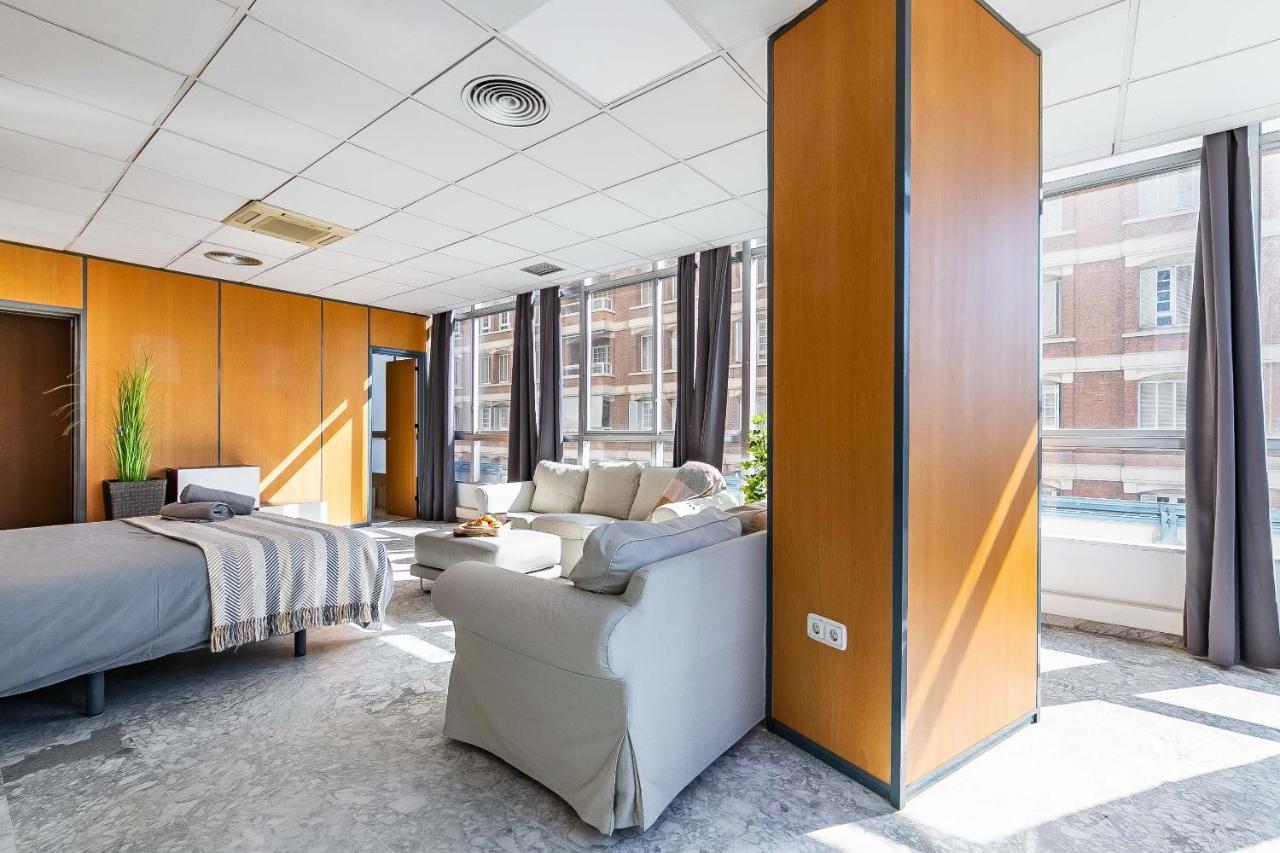 Grand Soho Ofihouse Malaga Leilighet Eksteriør bilde