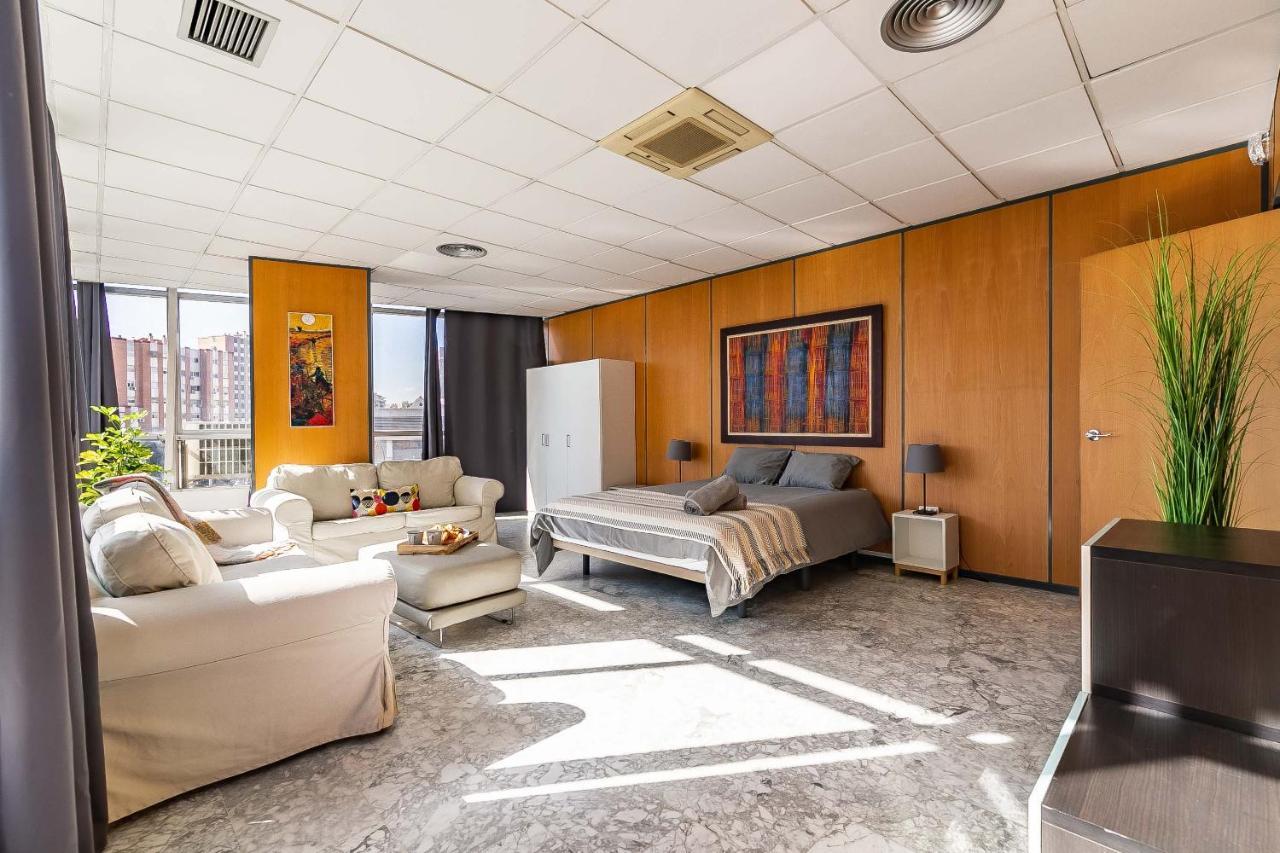 Grand Soho Ofihouse Malaga Leilighet Eksteriør bilde